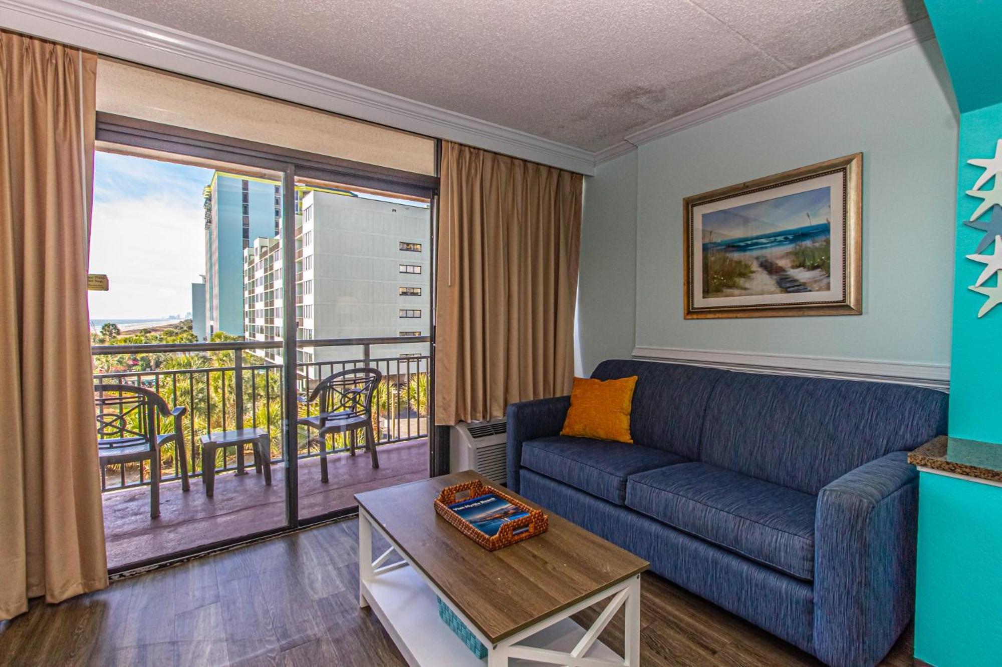 Oversized Ocean View Queen Suite With Beautiful Fireplace And Accents - Sleeps 4 Guests! Мертл-Біч Номер фото